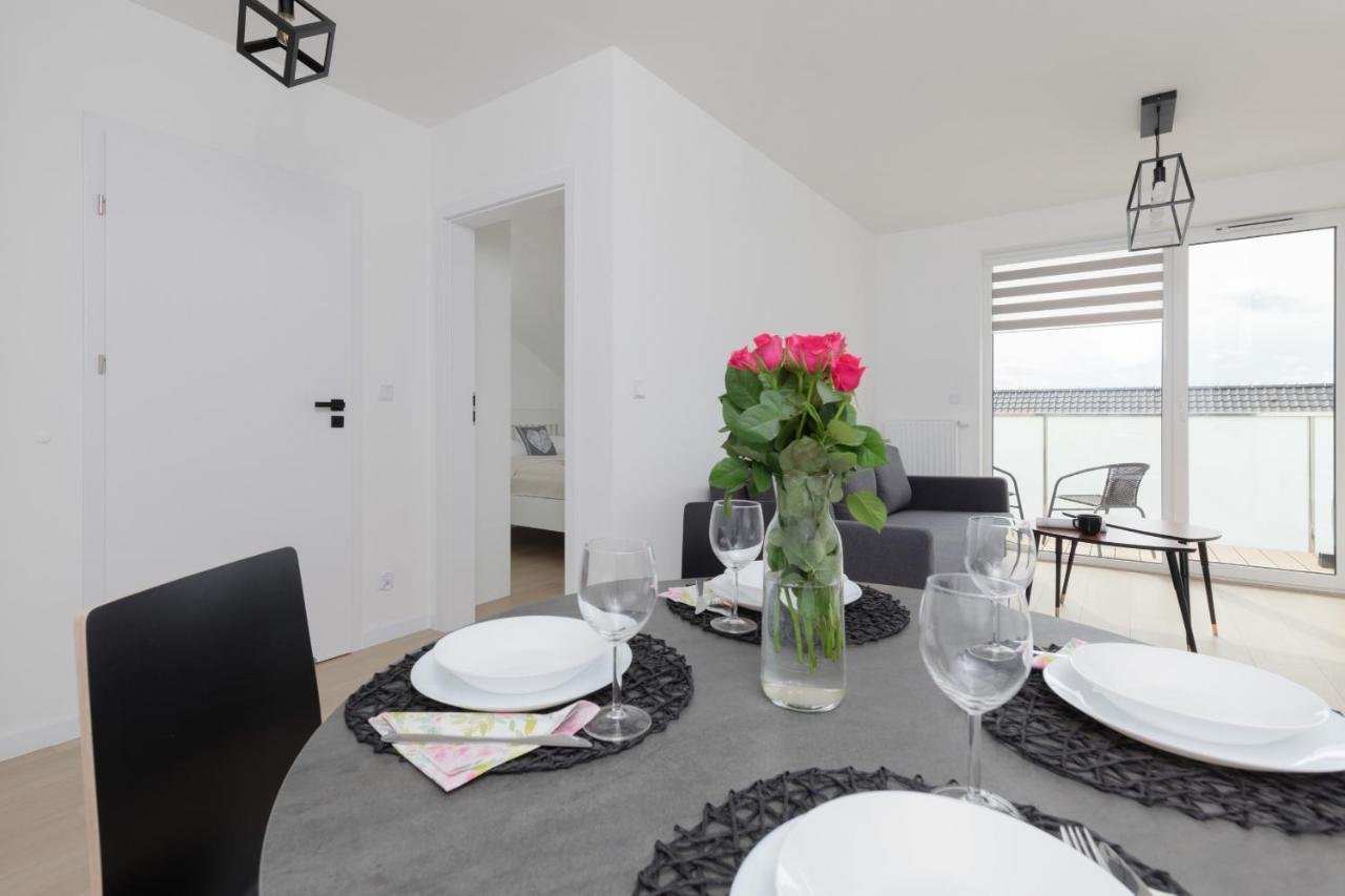 Posesja Kapitanska Przy Plazy Apartments Grzybowo By Noclegi Renters Kültér fotó